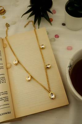 Gold necklaces 3