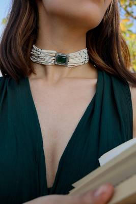 Green pearl necklaces 1