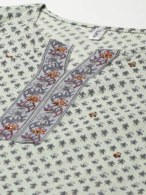 Green printed cotton kurta-suits 4