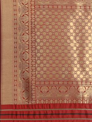 black Kanjivaram semi silk saree with unstitched blouse 4