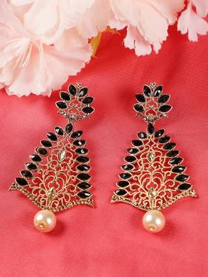 Black earrings 2