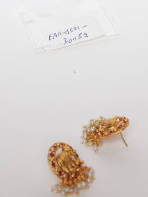 Maroon earrings 4