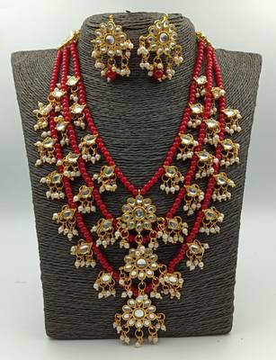 Maroon necklaces 1