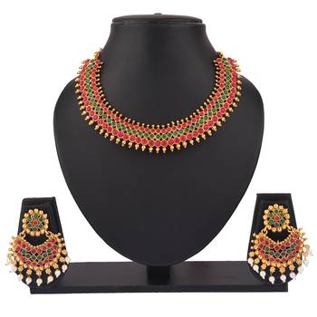 Multicolor necklaces 1