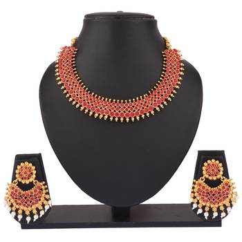 Maroon necklaces 1