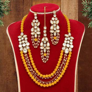 Yellow necklace-sets 1