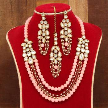 Peach necklace-sets 1