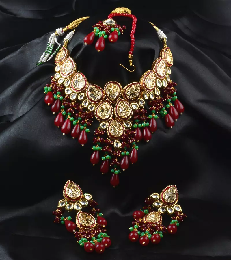 Gold Tone Maroon Beaded Designer Kundan Necklace 317FNN287