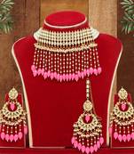 Pink necklace-sets