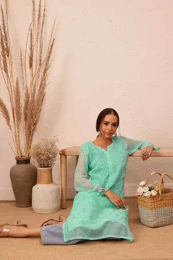 Hand Embroidered Sea Green Georgette Lucknowi Chikankari Indian Women Kurta With Slip