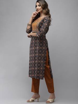Navy-blue printed cotton kurta-suits 3