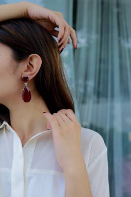 Red earrings 1