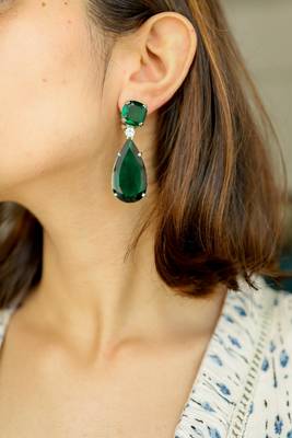 Green earrings 2