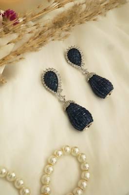 Green earrings 3