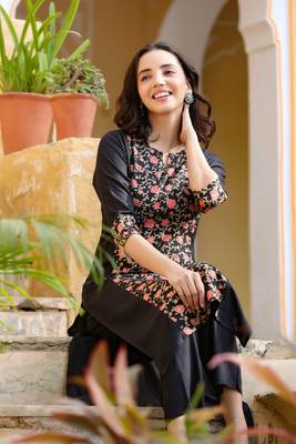 Black printed rayon kurti-trouser 3