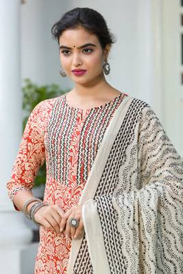 Beige printed cotton kurta-suits 4