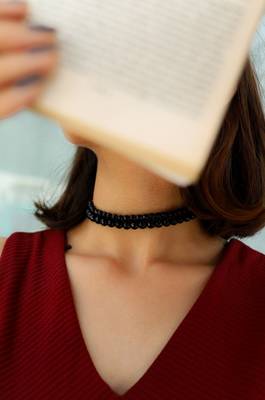 Black chokers 1