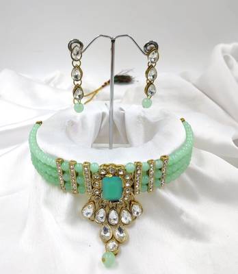 Blue necklaces 1