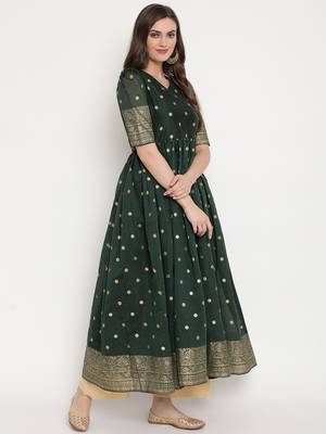 Ahalyaa Women Green Polka Dot Printed Chanderi Silk A-Line Kurta 4