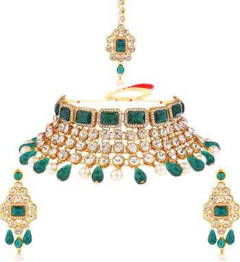 Green collar-necklace 1