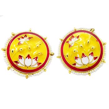 Yellow pearl studs 1