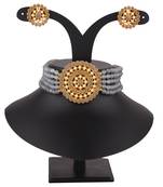 Grey collar-necklace