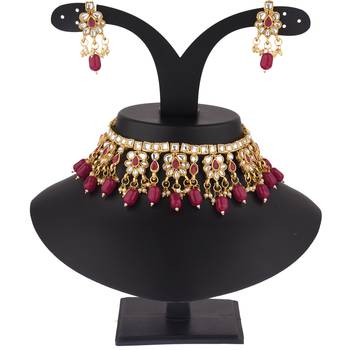 Maroon necklaces 1