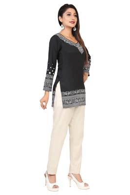 Black printed crepe short-kurtis 4