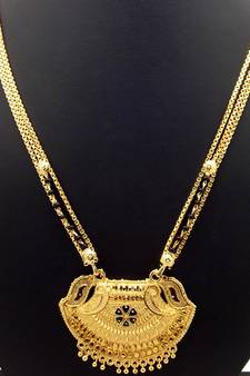 Gold mangalsutra