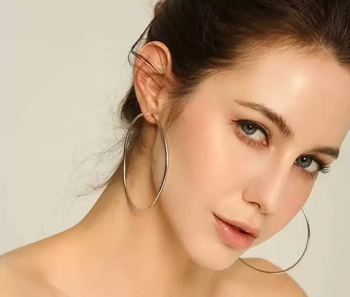 Classic Medium sized silver hoops to be bold 1