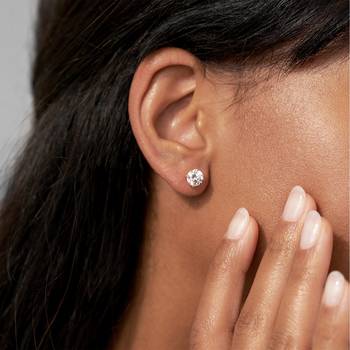  Designer solitaire best quality gold diamond studs 1