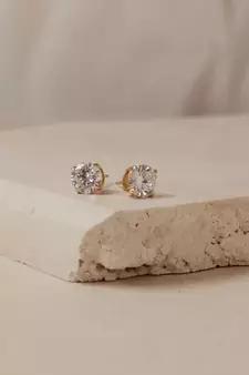  Designer solitaire best quality gold diamond studs