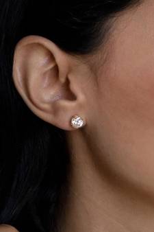 Designer solitaire best quality gold diamond studs