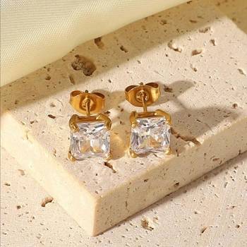 Designer solitaire best quality gold diamond studs 1