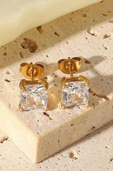 Designer solitaire best quality gold diamond studs