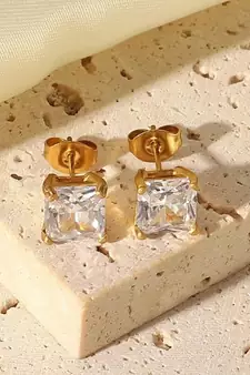 Designer solitaire best quality gold diamond studs