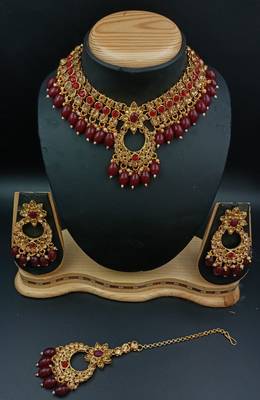 Maroon necklace-sets 1