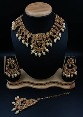 Gold necklace-sets 1