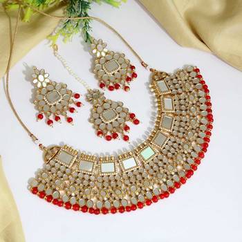 Red pearl necklace-sets 1