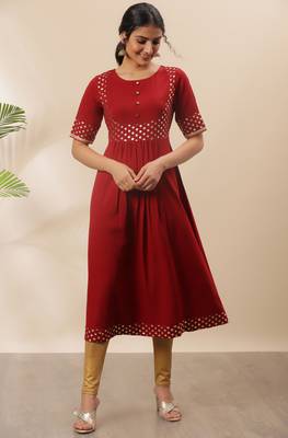 Maroon printed crepe kurtas-and-kurtis 2