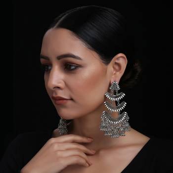 Green earrings 1