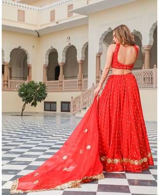 Red embroidered cotton silk stitched lehenga 3