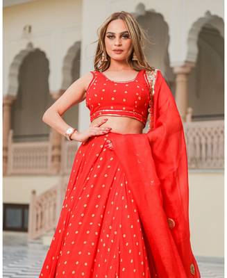 Red embroidered cotton silk stitched lehenga 4