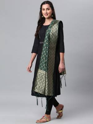 DarkGreen Banarasi Silk Jacquard Woven Dupatta 5