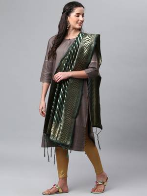 Green Banarasi Silk Jacquard Woven Dupatta 4