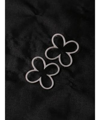 Bud Silver Minimal Earrings 4