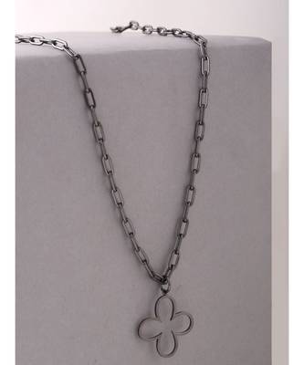 Bud Black Minimal Necklace 4