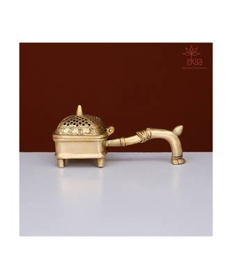 Brass Dhoop Burner with Handle 1
