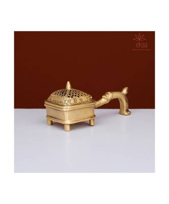 Brass Dhoop Burner with Handle 4