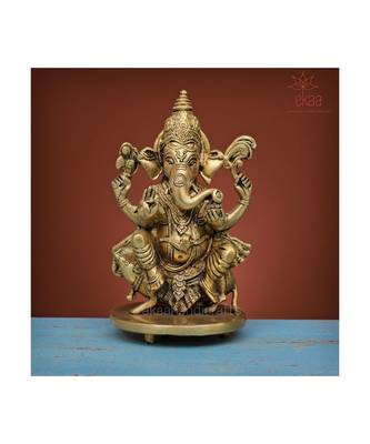 Lord Ganesha Murti on Moushak 2